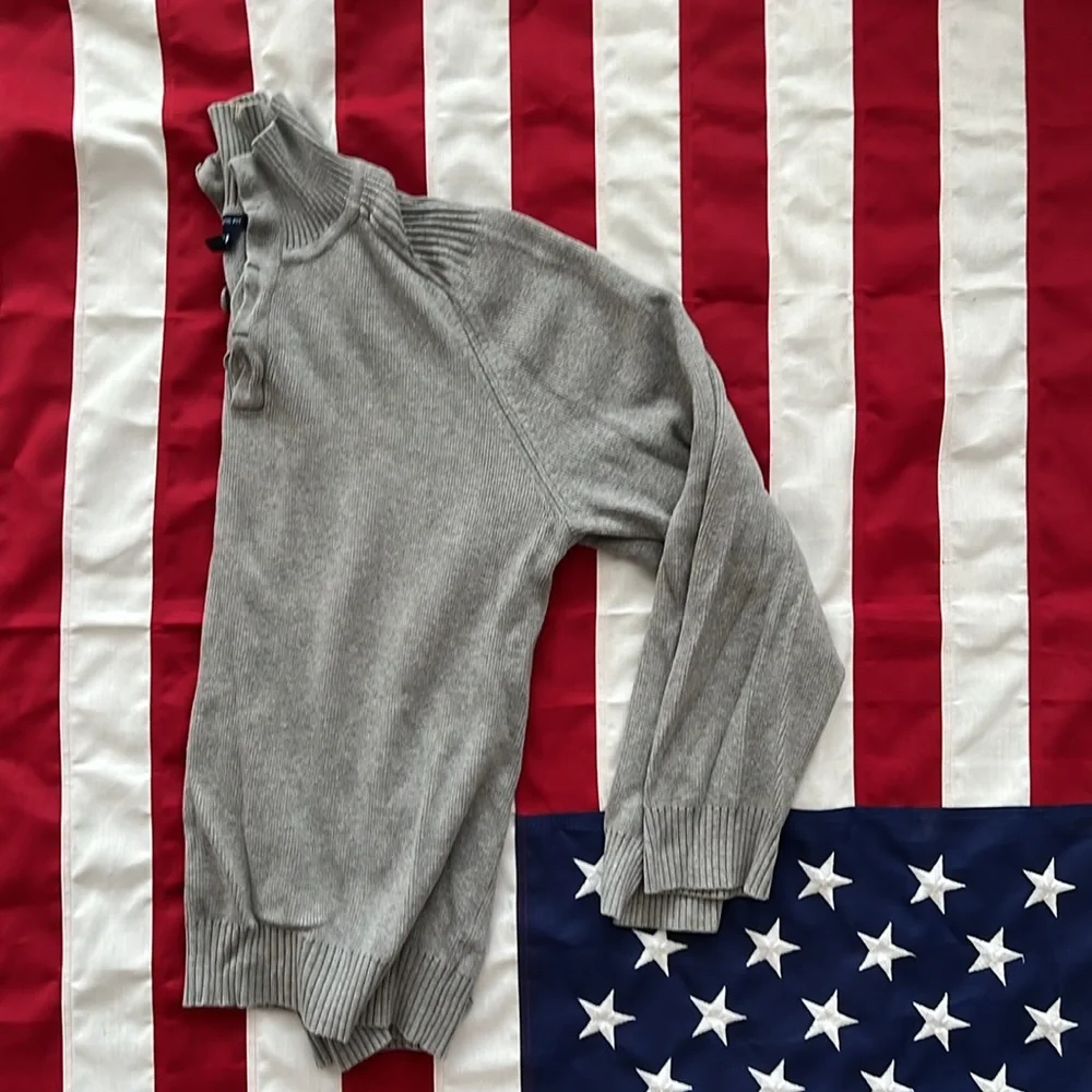 GAP sweater w high collar - Picture 13 of 14